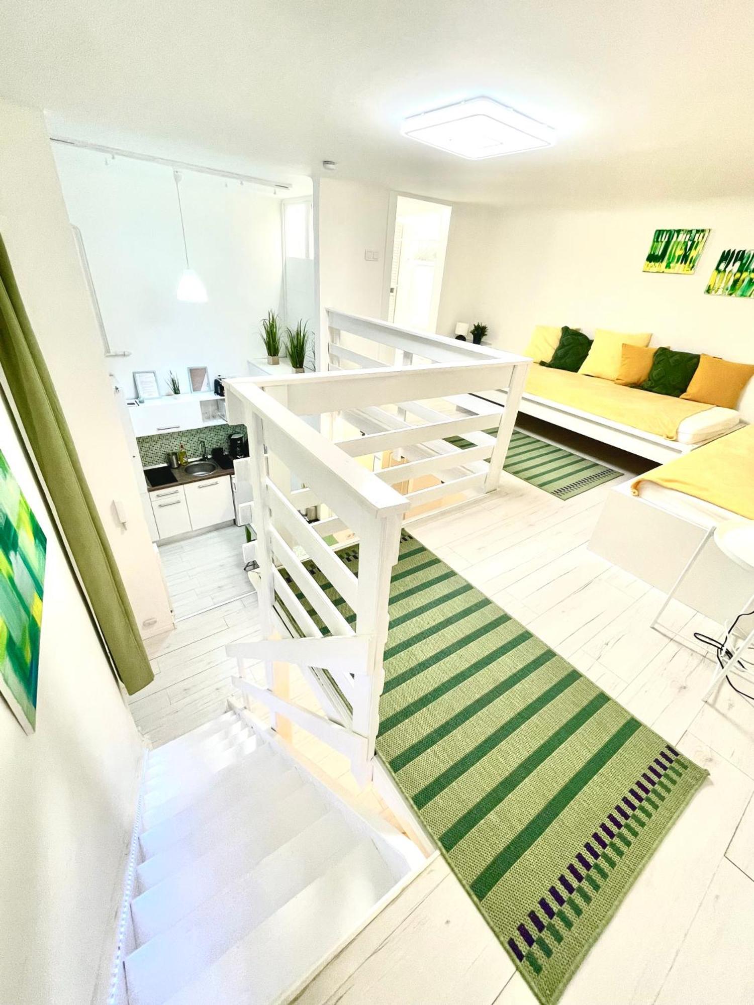Teresian Apartment Near The Andrassy Street Free Air Conditioner Free Coffee Будапеща Екстериор снимка