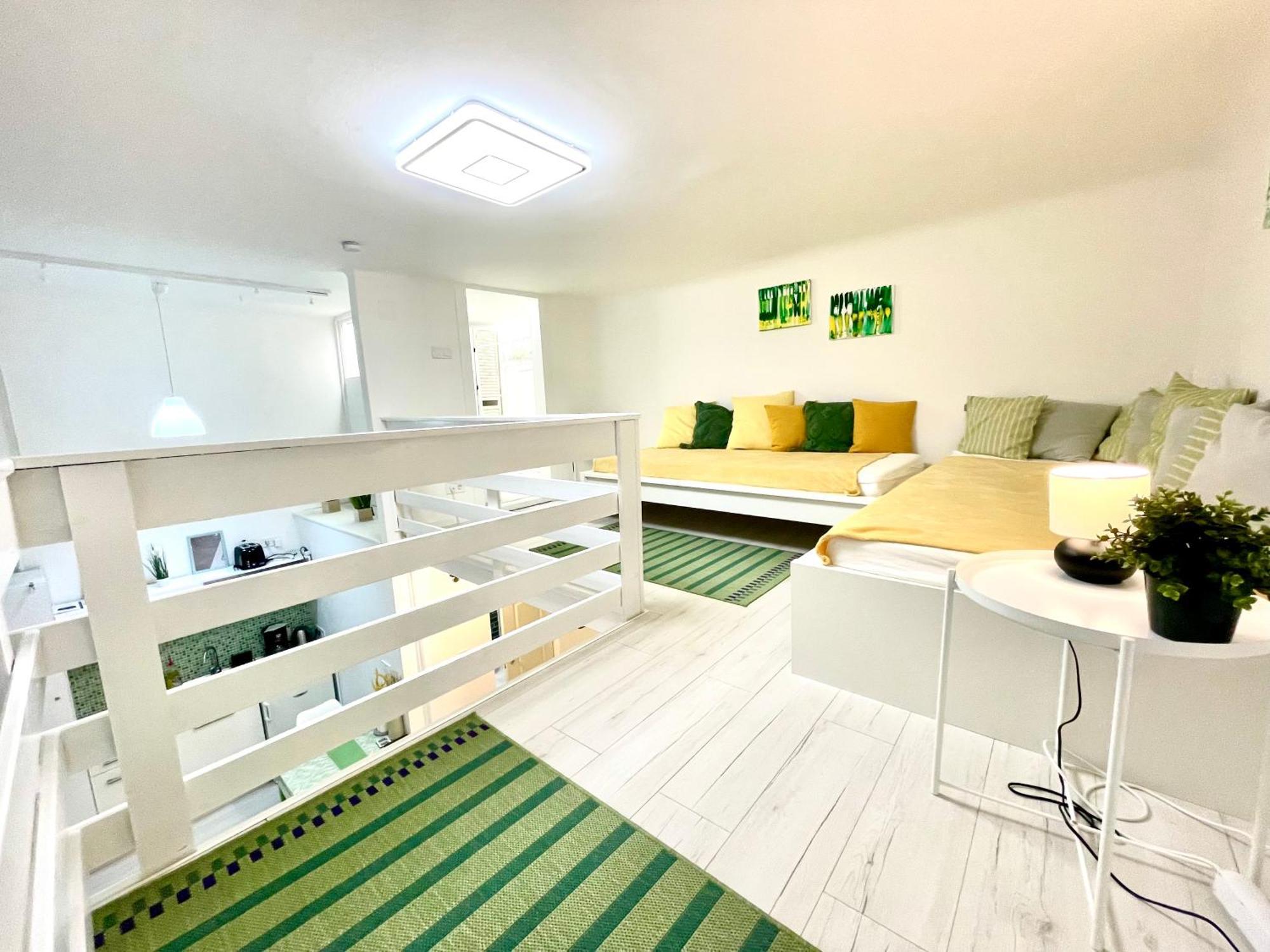 Teresian Apartment Near The Andrassy Street Free Air Conditioner Free Coffee Будапеща Екстериор снимка