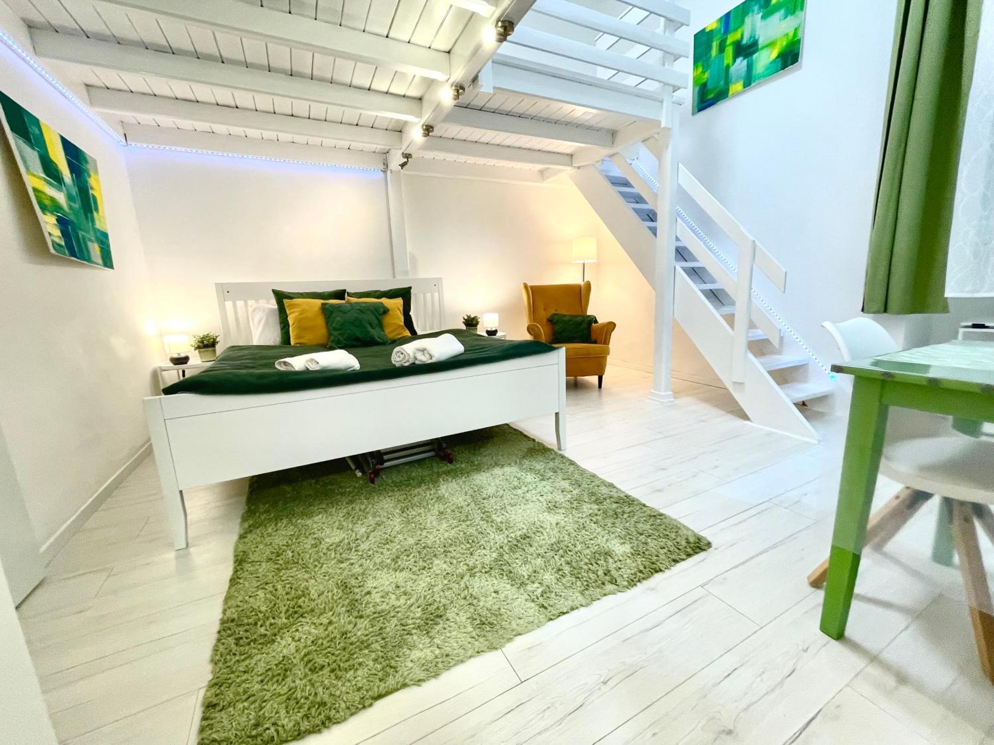 Teresian Apartment Near The Andrassy Street Free Air Conditioner Free Coffee Будапеща Екстериор снимка